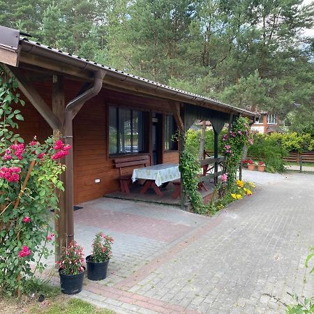 Domek Letniskowy Nad Jeziorem Wiejskim Lakie Экстерьер фото