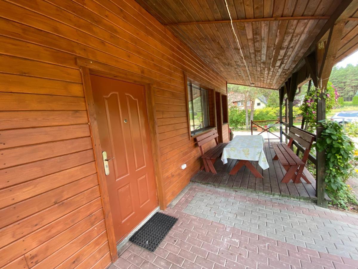 Domek Letniskowy Nad Jeziorem Wiejskim Lakie Экстерьер фото